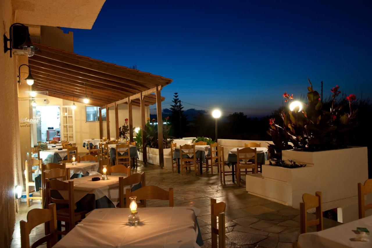 Albatross Hotel Maleme Eksteriør billede