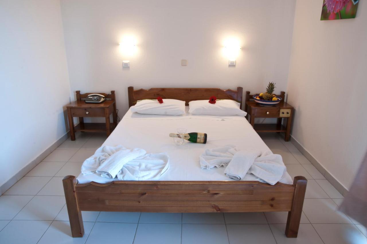 Albatross Hotel Maleme Eksteriør billede